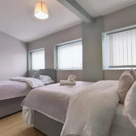 Birmingham City Stay Apartments *